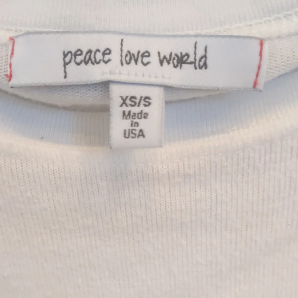 Peace Love World White Long-Sleeve 'I am Mother' Graphic Top with Gold Accent
